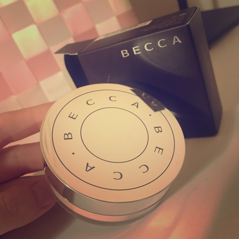 Becca setting powder